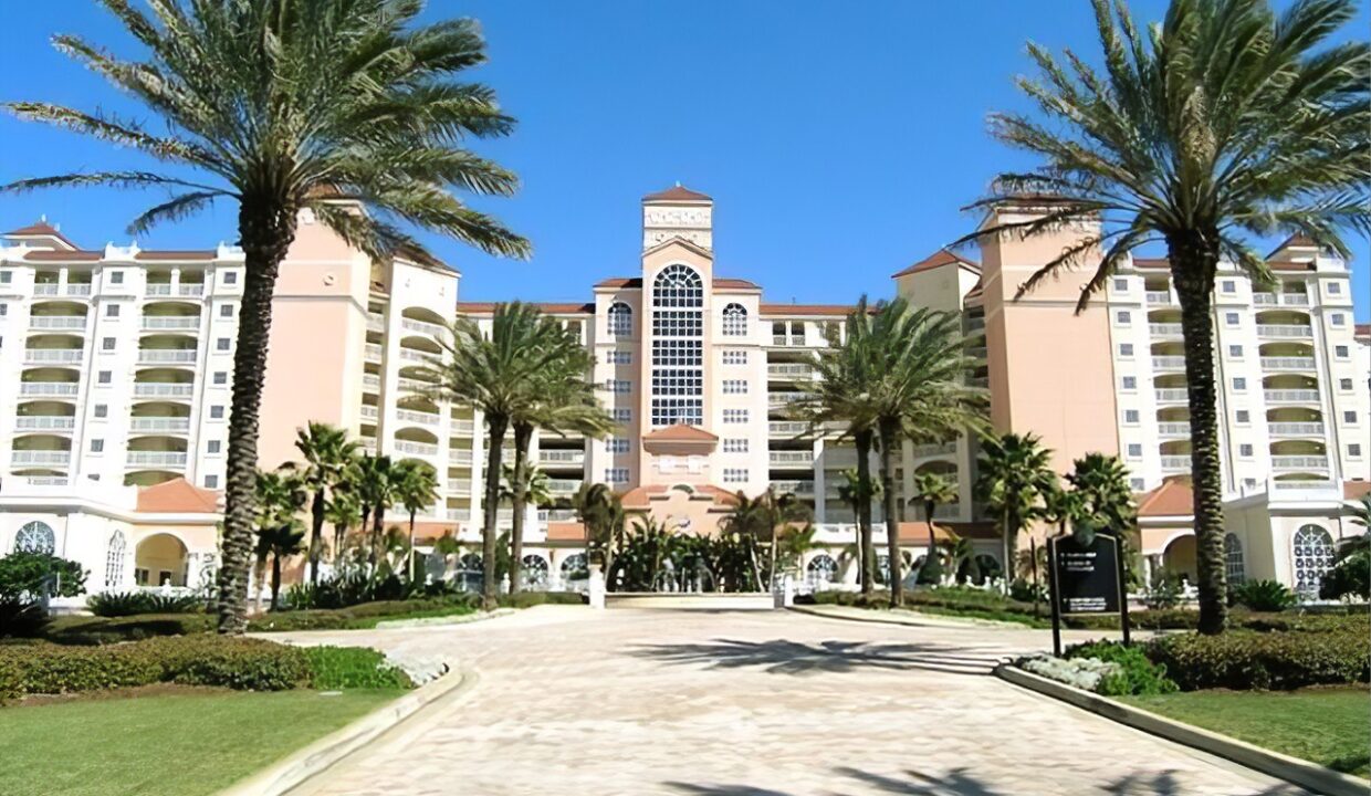 200 Ocean Crest Dr_004