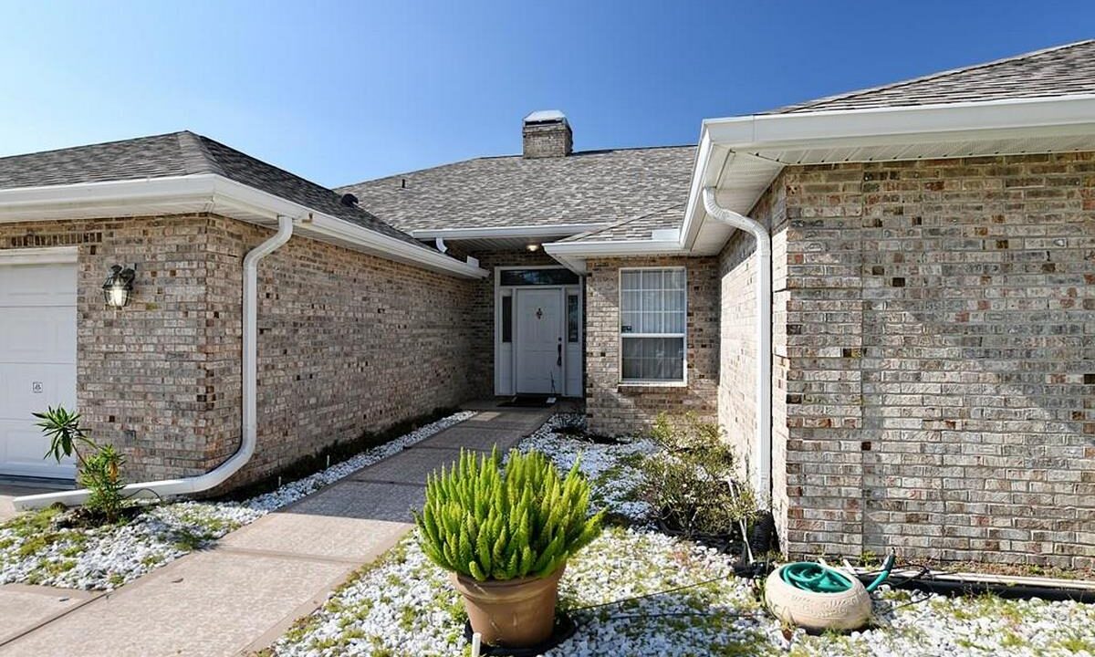 25 Coolidge Ct_03