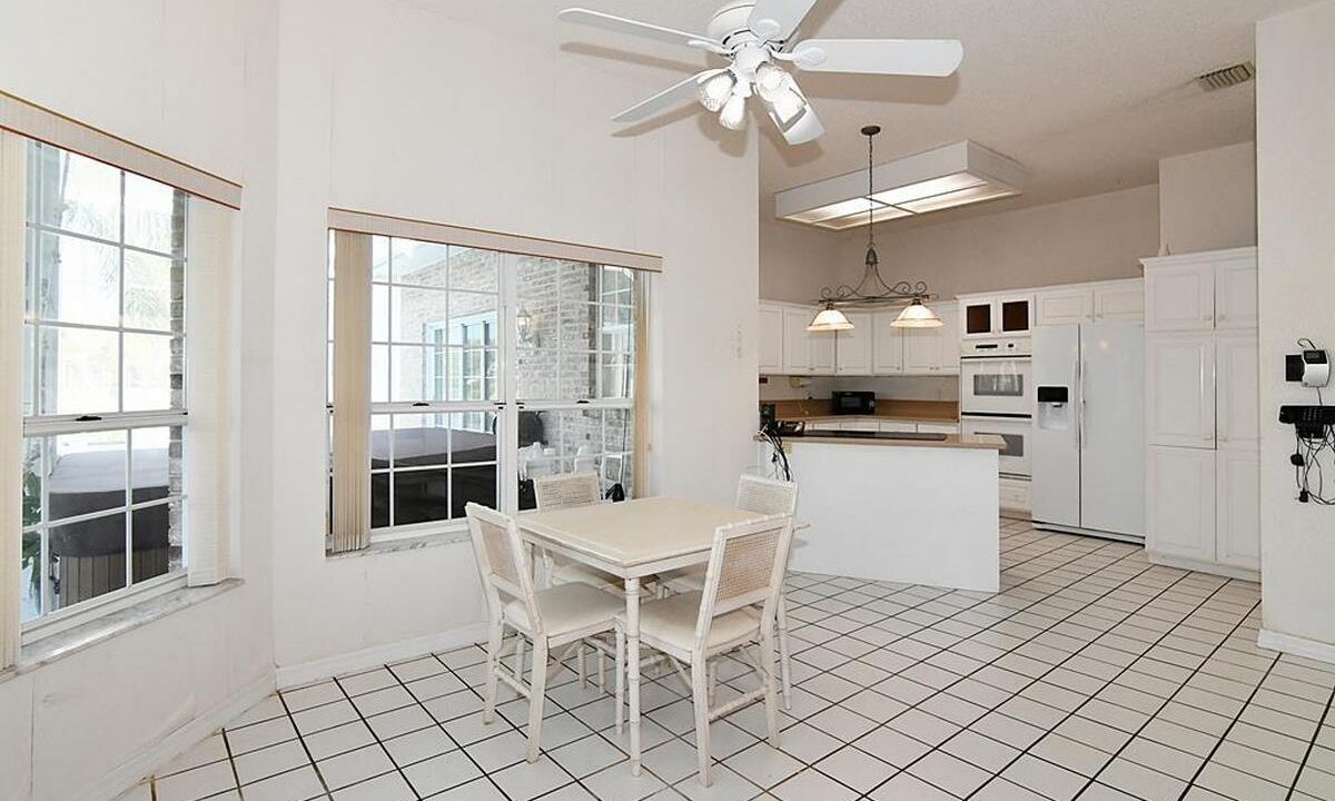 25 Coolidge Ct_27