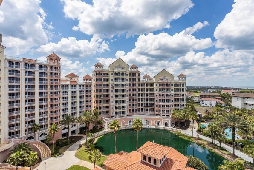 200 Ocean Crest Drive 709 013