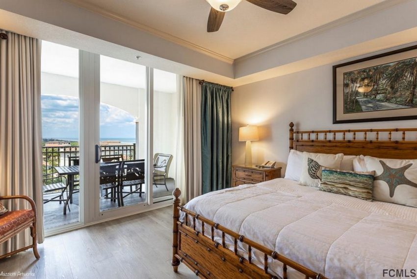 200 Ocean Crest Drive 709 017