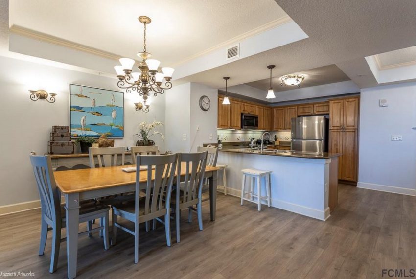 200 Ocean Crest Drive 709 022