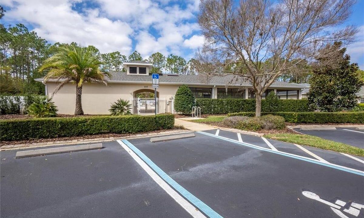 12 ROYALE Lane 26