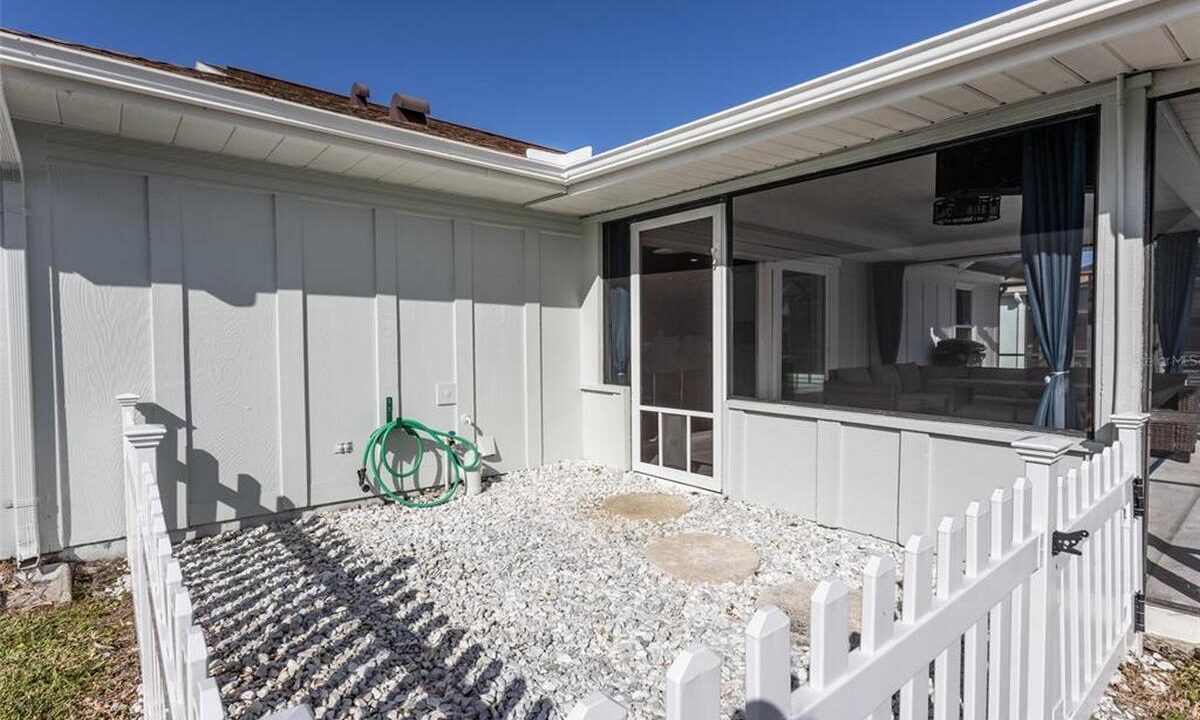 28 Coconut Ct 03